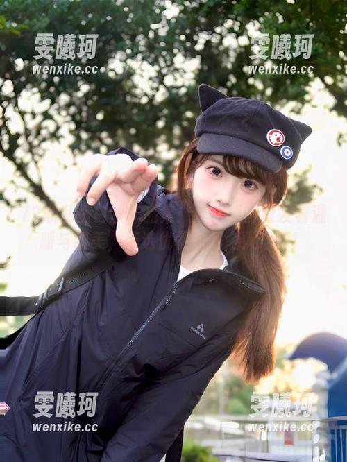 72斯 72斯私房白丝作品集:每一帧都散发着温暖与甜美,精选优雅瞬间令人心醉!