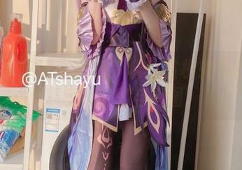 AT鲨带你进入粉色梦境：赏析她作品中的视觉盛宴与原图