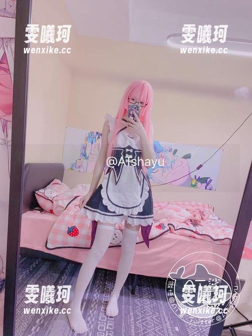 体验AT鲨的圣诞幻想：高清图库下载，点亮你的节日氛围