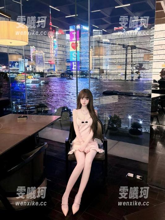 迷人的高清写真：Addielyn(에디린)白衣少女在自然中的优雅时刻捕捉
