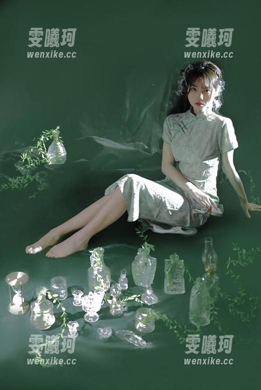 Callmecandy 微密圈 - Callmecandy最新图册:黑丝高跟风情,尽显女人独特韵味与气质