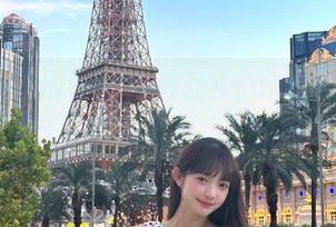 Feilin嗲囡囡 – 方绮言Ayaka黑色写真，下载你的审美灵感，轻松获取