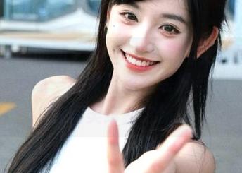 Feilin嗲囡囡 – 来自江念鱼的女仆写真集分享，带您一起领略精致装扮与绝美场景的完美结合之旅。