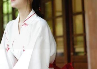 HuaYang花漾 – 探索张思允Nice的制服写真图包，感受她的独特魅力与风格