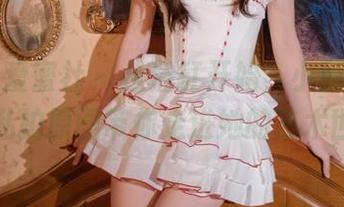 IMiss爱蜜社 – 从浴缸开始，小丽莎萌萌哒私拍原图带你走进她的艺术世界