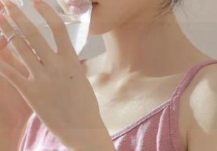 IMiss爱蜜社 – 张思允Nice短裤写真：揭开她独特风格背后的故事，时尚未必复杂