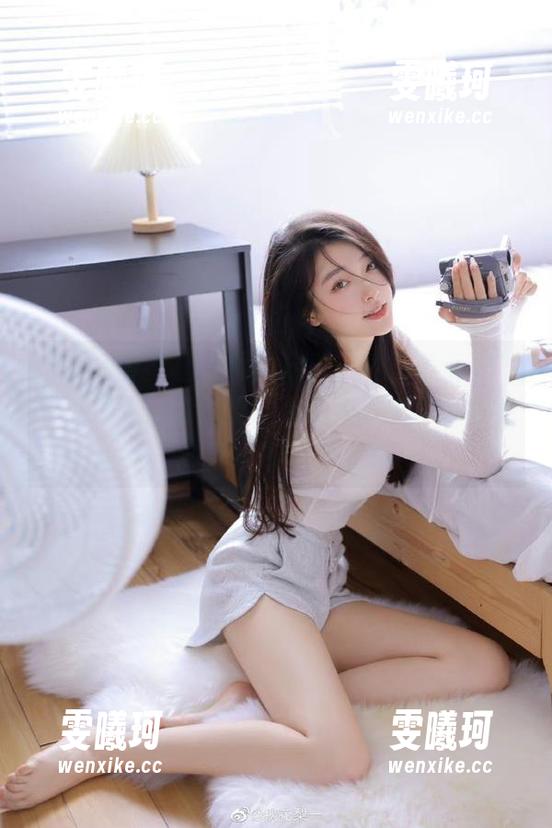 IMiss爱蜜社-泡泡子 IMiss爱蜜社 - 原图分享!看“泡泡子”美足写真,竟然能让人忍不住想小声嘲笑!