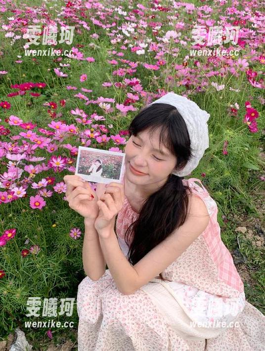 MTYH喵糖映画-镜酱 MTYH喵糖映画 - 探索镜酱的短裤世界:原图写真带你感受不同的美丽与自信!
