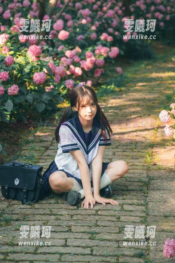 MyGirl美媛馆 - 走进Ellie艾栗栗空姐的世界：独特写真全集作品精选