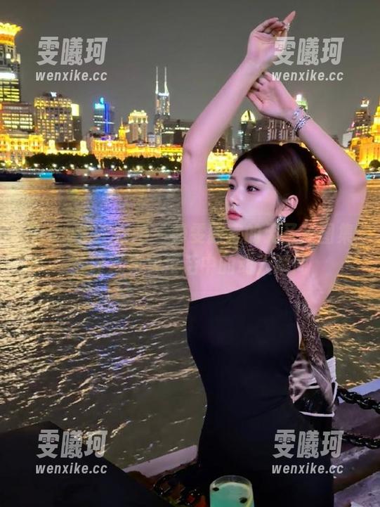 Pary学生模拍 - 静雯教室的无圣光图集，诠释真实生活中的动人瞬间