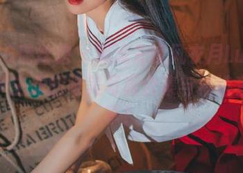 RUISG瑞丝馆 – 潮流先锋风衣月Lucy，万圣节主题的唯美写真合集与精选套图分享！