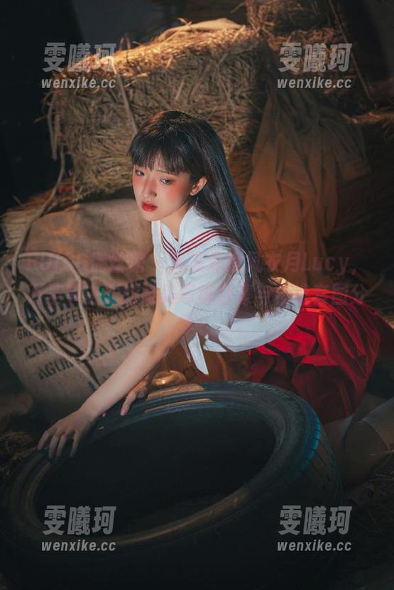 RUISG瑞丝馆-风衣月Lucy RUISG瑞丝馆 - 潮流先锋风衣月Lucy,万圣节主题的唯美写真合集与精选套图分享!