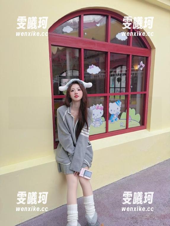 SIW斯文传媒-雯静 SIW斯文传媒 - 雯静校服全套写真原图,一同感受少女心的无限绽放