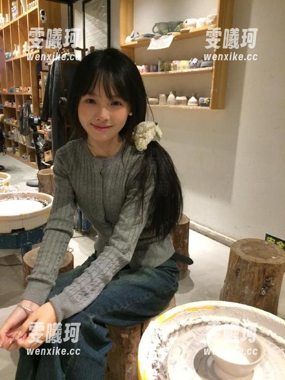 SSA丝社-素素 SSA丝社 - 素素空姐写真图包最新更新,细腻捕捉每一个动人瞬间,绝对不容错过!