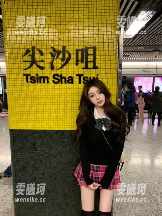 UGirls尤果网-艾小青 UGirls尤果网 - 艾小青民国恋情黑纱写真图包,见证时代背景下的爱情故事