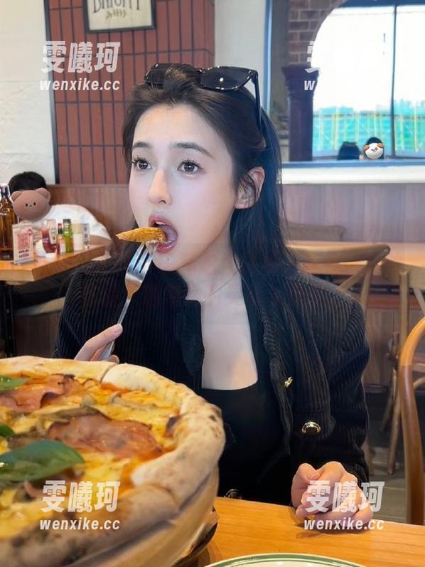 UGirls尤果网-赵佳琪 UGirls尤果网 - 私拍大揭秘:赵佳琪黑丝作品,透视她的灵动与优雅。