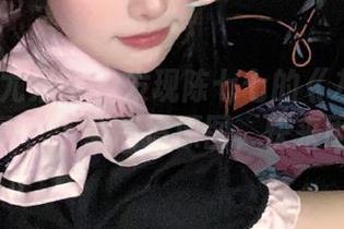 UGirls尤果网 – 发现陈七七的《灰丝》在线写真，下载高清原图，快来围观！