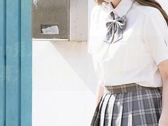 Xiuren秀人网 – Cherry樱桃酱女仆写真：私拍镜头下的梦幻日常