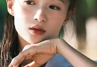 Xiuren秀人网 – Cris_卓娅祺倾情呈现，绝美足部的写真图集闪耀上线