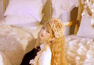 Xiuren秀人网 – 最新分享：Elise谭晓彤油亮写真原图，谁能想到我会有如此光泽？