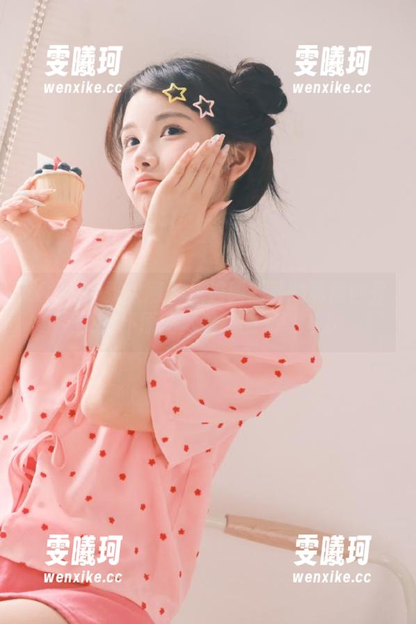 Xiuren秀人网-圆圆酱 Xiuren秀人网 - 走进圆圆酱的私房世界,女仆原图尽显她的无限魅力