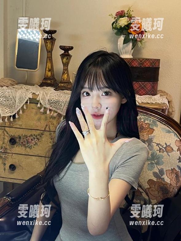 Xiuren秀人网-夏诗诗Sally Xiuren秀人网 - 夏诗诗Sally独特透明风格,福利图片让你目不暇接