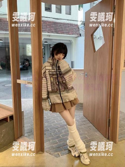 Xiuren秀人网-孟狐狸FoxYini Xiuren秀人网 - 孟狐狸FoxYini短裤写真,无圣光图集里的青春气息