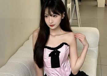 Xiuren秀人网 – 在安然maleah的JK写真资源的海洋中，畅游美与梦的无限可能！