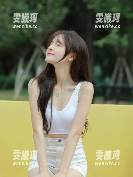 Xiuren秀人网-小小白思宜 Xiuren秀人网 - 小小白思宜最新作品集发布,蕾丝灵动展现多样风格!
