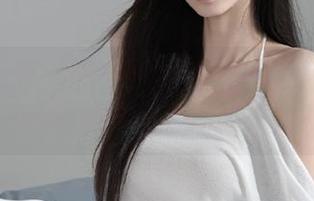 Xiuren秀人网 – 探秘李梓熙浴室里的美图：写真合集勾勒她的柔美瞬间