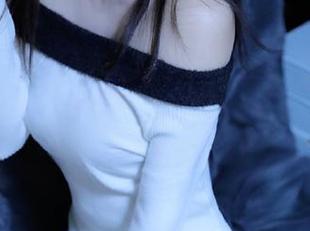 Xiuren秀人网 – 从清新到优雅：杨幂幂JK写真中的每一张图片都诉说着故事
