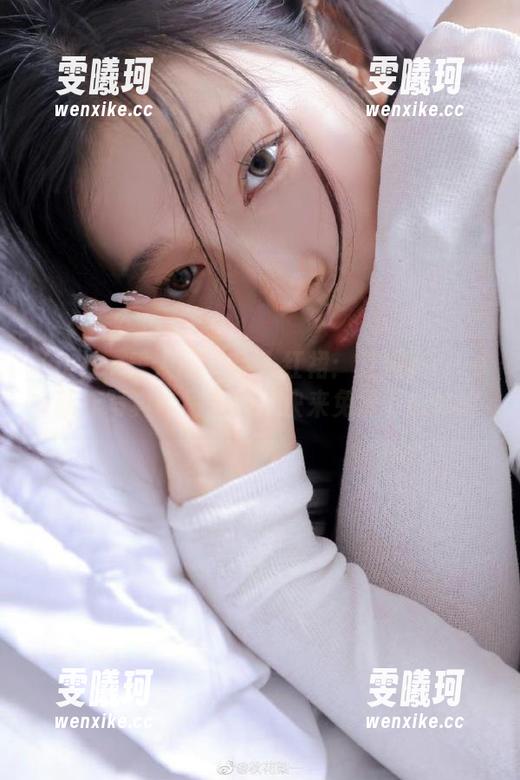 Xiuren秀人网-江淑影river Xiuren秀人网 - 迷人红裙:江淑影river新作写真作品上线,快来免费下载体验