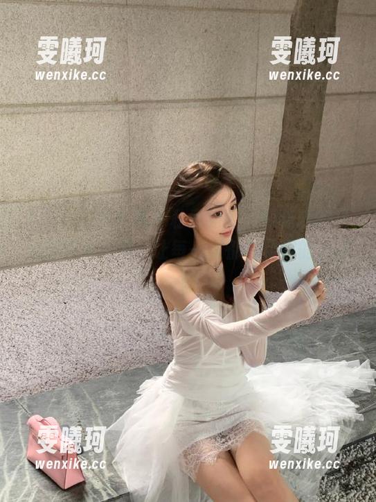 Xiuren秀人网 - 私房独享，熊晓晓的双马尾写真合集，让每一张都勾动你的心弦！
