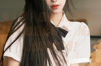 Xiuren秀人网 – 感受玛鲁娜Manuela双人写真作品中的温柔时刻，捕捉每一个令人心动的瞬间！
