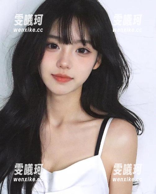 Xiuren秀人网-田冰冰 Xiuren秀人网 - 撩人心弦的田冰冰全套蕾丝图包,快来收藏这份浪漫吧!