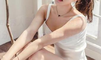 Xiuren秀人网 – 白芷yy精美吊带写真合集分享，感受她的独特风格与气质