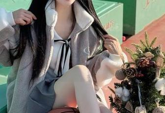Xiuren秀人网 – 糖豆sisi女王全套写真，传递甜蜜与力量的完美时刻