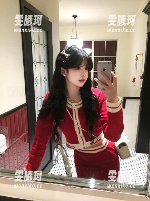 Xiuren秀人网-谢小蒽 Xiuren秀人网 - 探索谢小蒽的裸足艺术,图包更新带你走进她的心灵世界!