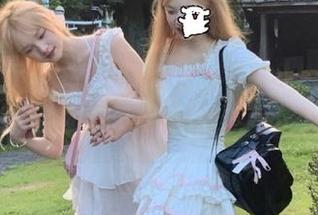 YouMi尤蜜荟 – 时尚小海臀Rena双马尾美图图集，解锁新一季的少女风格时尚！