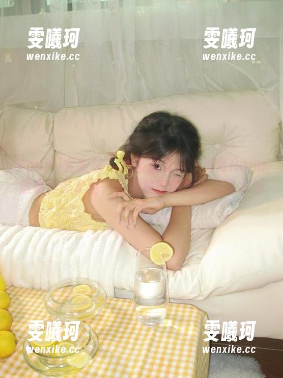 YouMi尤蜜荟-小海臀Rena YouMi尤蜜荟 - 感官享受:小海臀Rena透明作品套图,打造独特的气质与艺术魅力