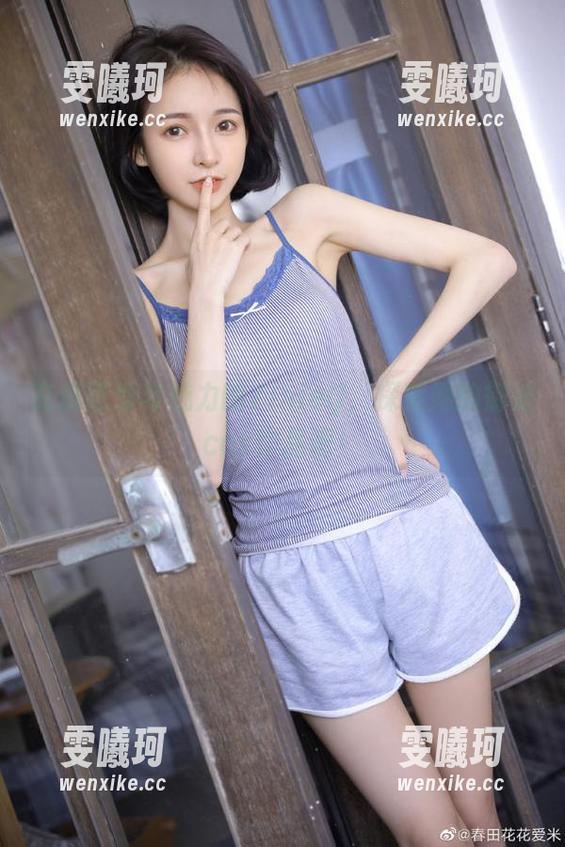 ZinieQ 充满可爱与魅力的ZinieQ,探索她的御姐cos作品吧!
