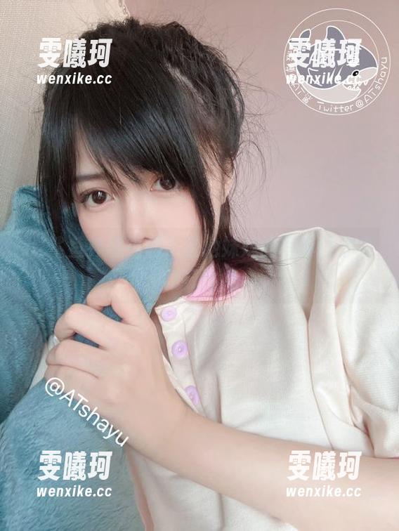 at鲨鱼 at鲨鱼神奇福利,吉他妹妹的写真让你尖叫的理由!