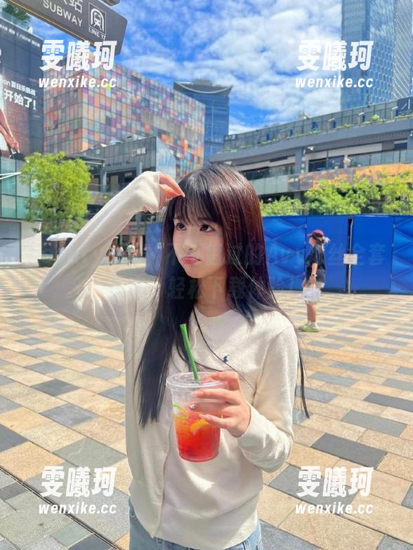 beautyleg-Avy beautyleg - 不可错过的Avy肉丝全套写真,轻松下载体验!