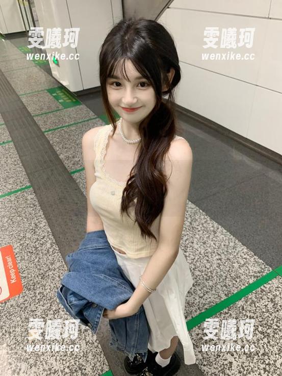 beautyleg-Celia beautyleg - Celia最新油亮套图大爆料,谁说女孩不能油光闪闪?!