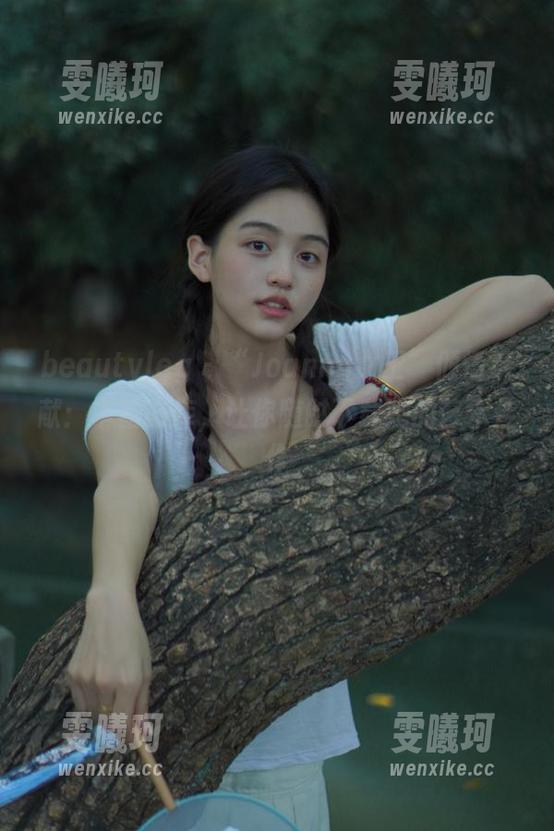 beautyleg-Joanna beautyleg - “Joanna女王”倾情奉献:丰富图库,让你随时下载她的艺术佳作