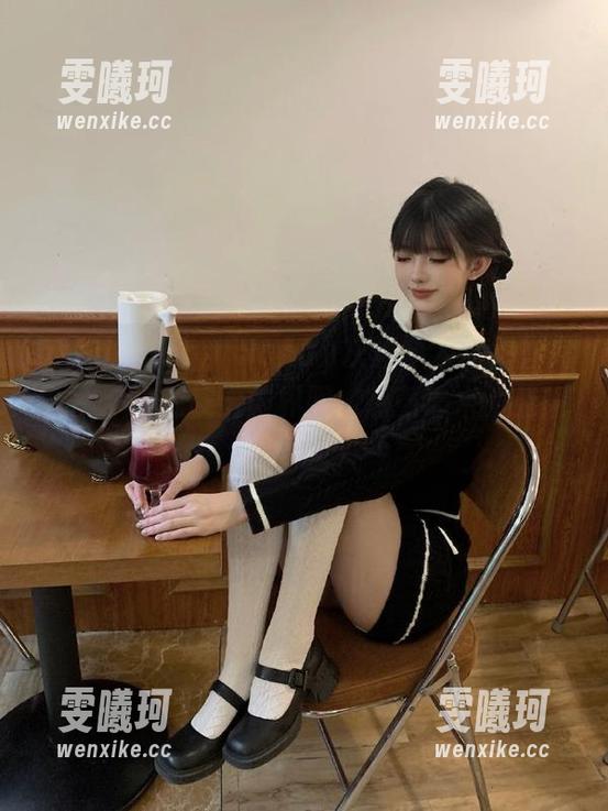 beautyleg-Sandy beautyleg - Sandy灰丝个人私拍作品合集,穿越视觉的界限,感受艺术的无限可能