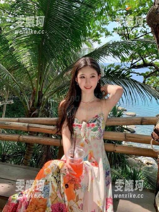 beautyleg - TinaYu打造的灰丝私房写真，带你领略她的艺术视角