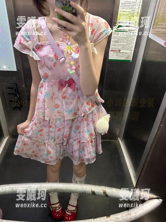 beautyleg-小玲 beautyleg - 群星璀璨:小玲的职业装写真作品资源,让职场不再单调
