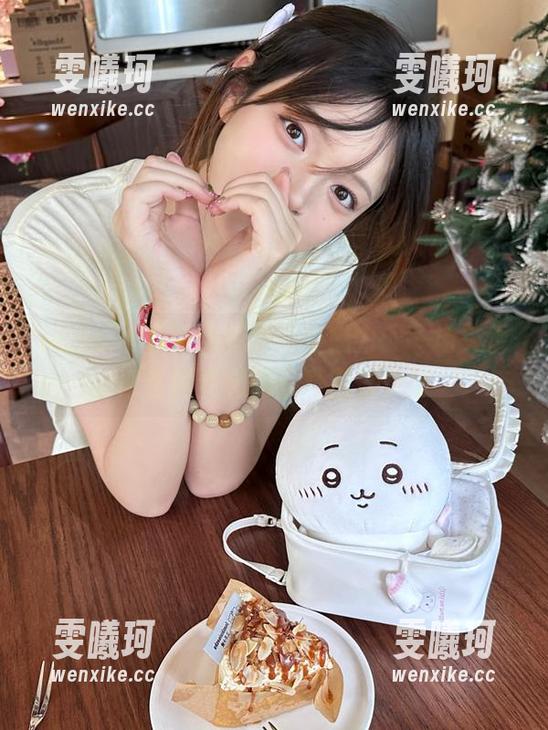 pans-熙熙 pans - 感受熙熙的可爱魅力:一场关于青春和梦想的写真图册之旅
