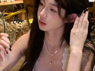 捕捉“yui金鱼”的日常，无圣光作品中透漏出独特的感性与思考